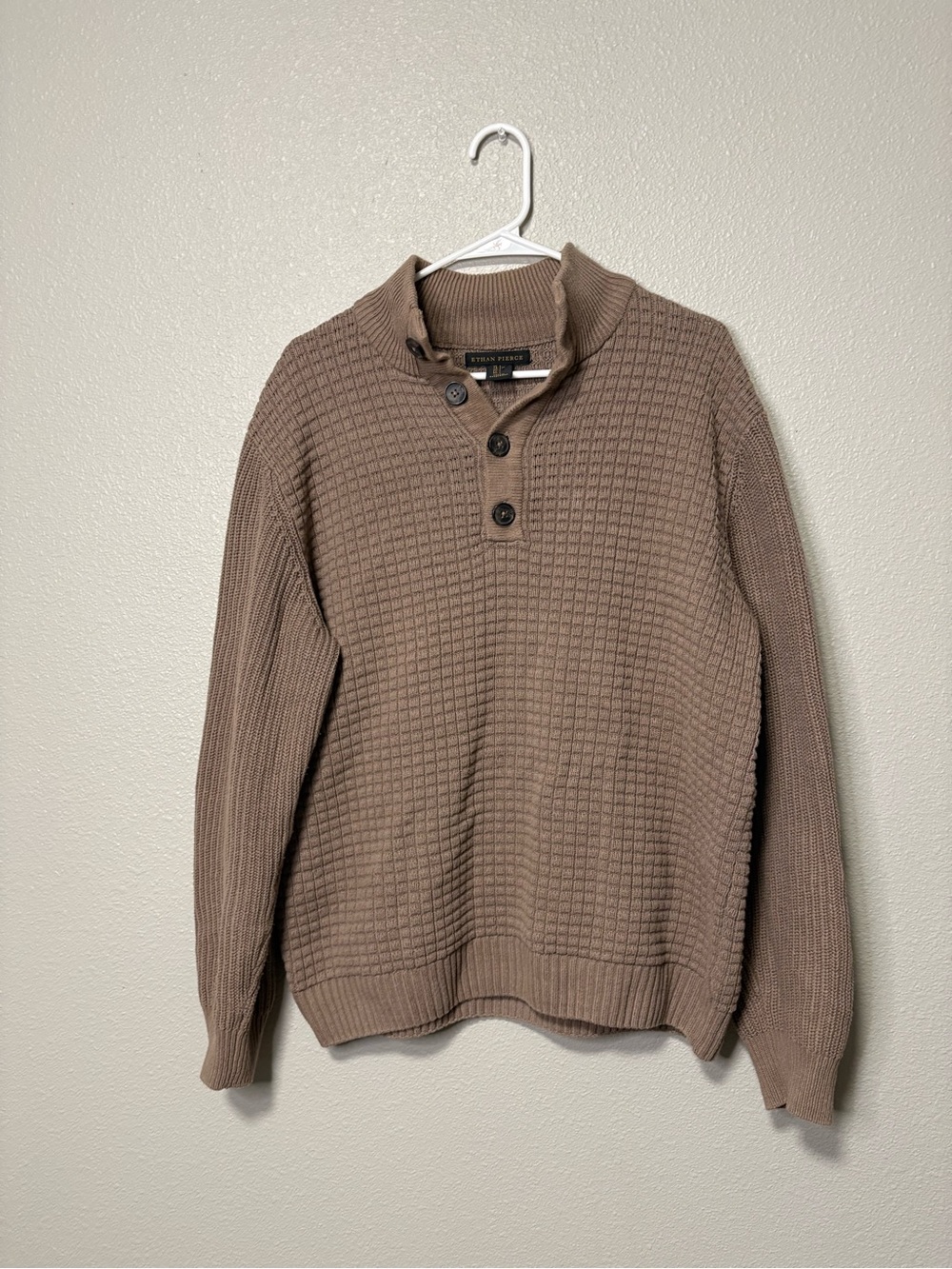 Ethan Pierce Men’s Large Brown Waffle Knit Button Mock Neck Sweater